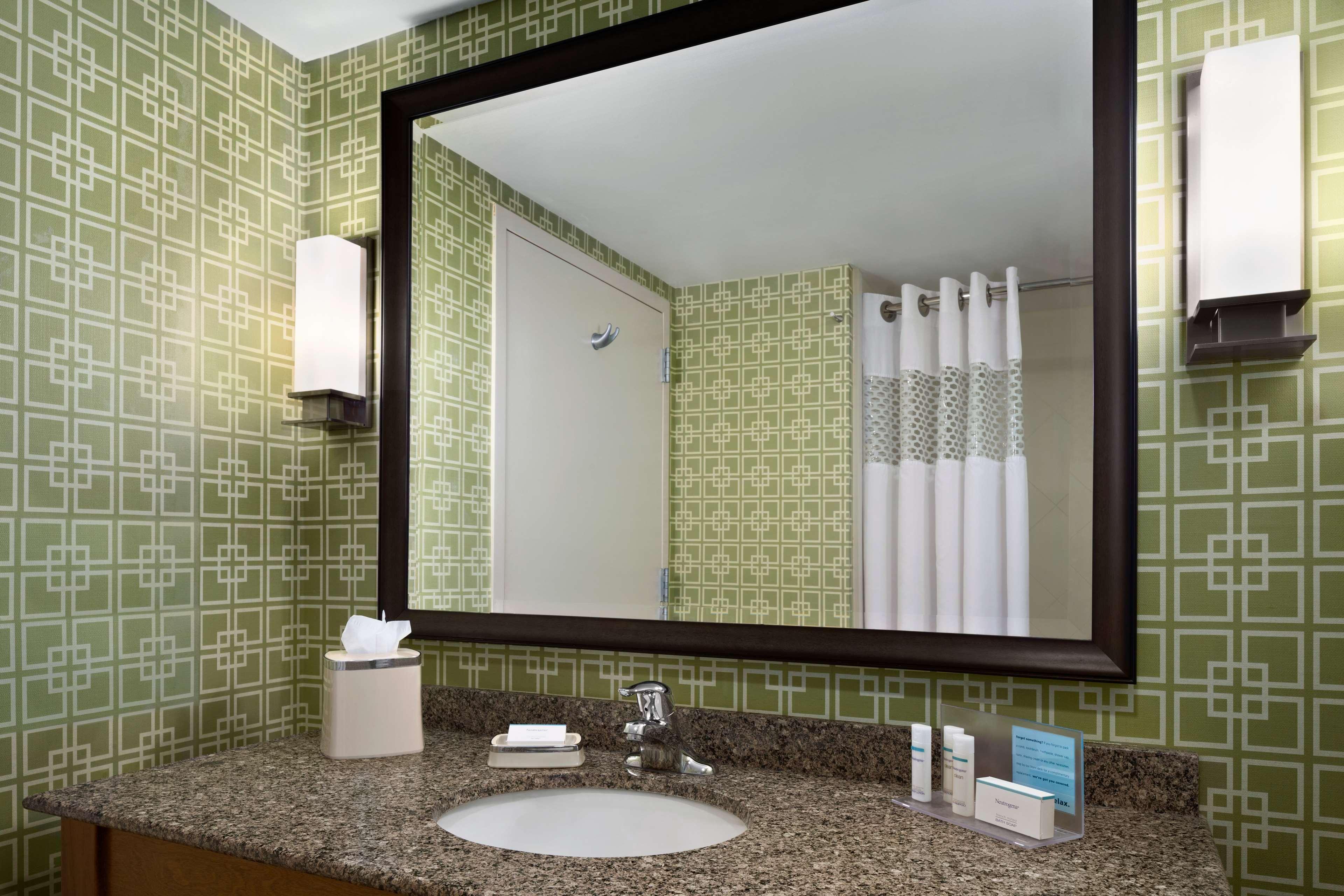 Hampton Inn And Suites Clayton/St. Louis-Galleria Area Exteriör bild