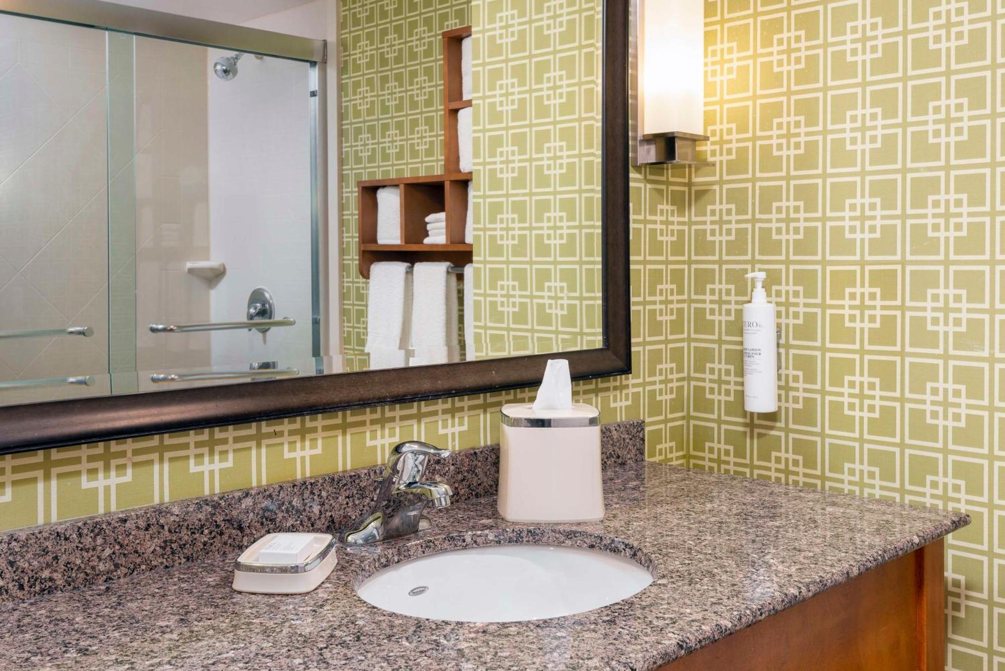 Hampton Inn And Suites Clayton/St. Louis-Galleria Area Exteriör bild